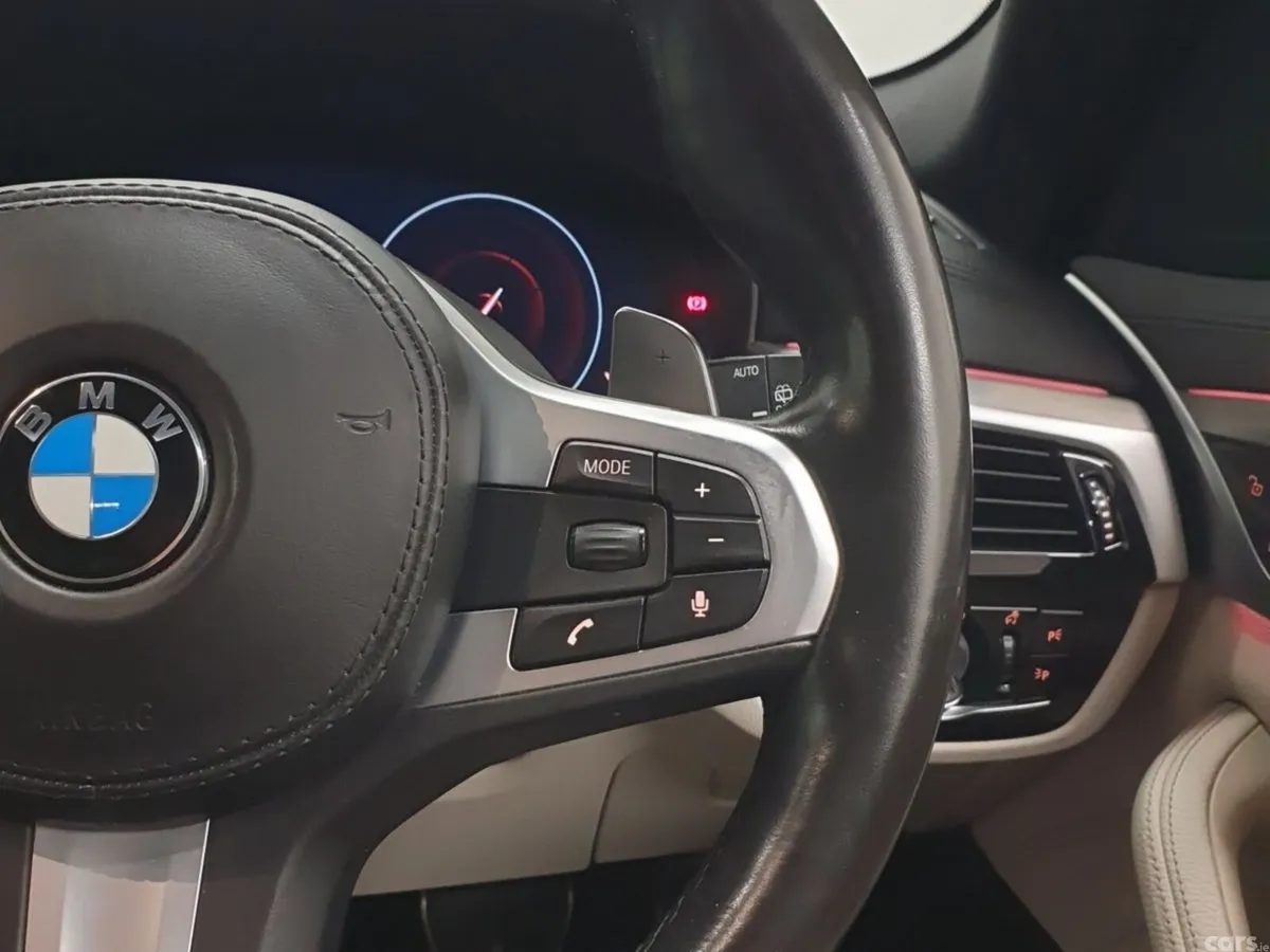 BMW 5-Series Estate, Diesel, 2019, Blue