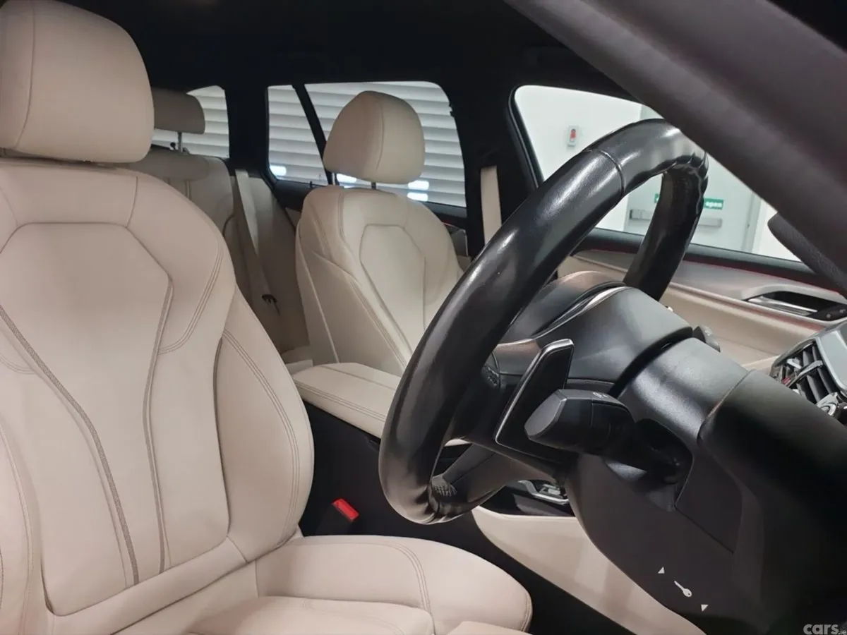 BMW 5-Series Estate, Diesel, 2019, Blue