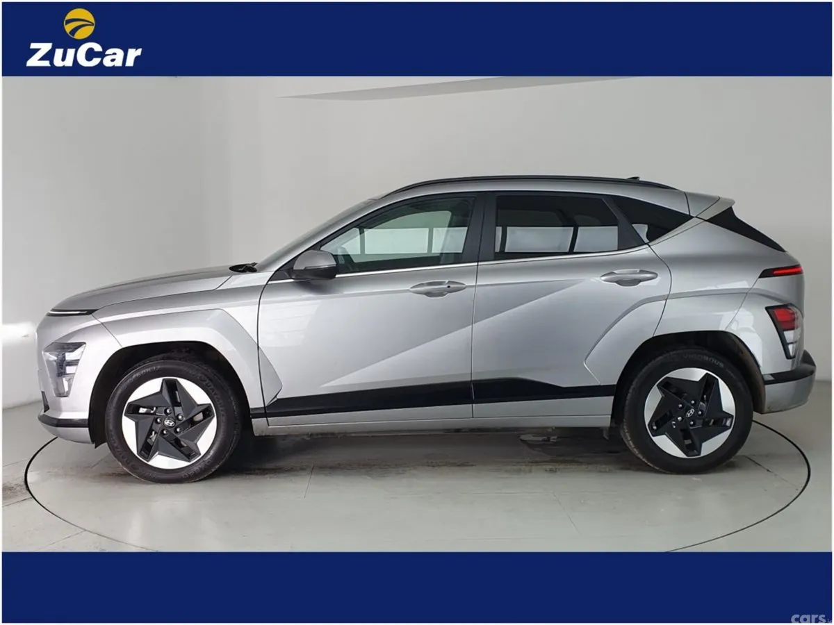 Hyundai KONA Hatchback, Electric, 2024, Silver