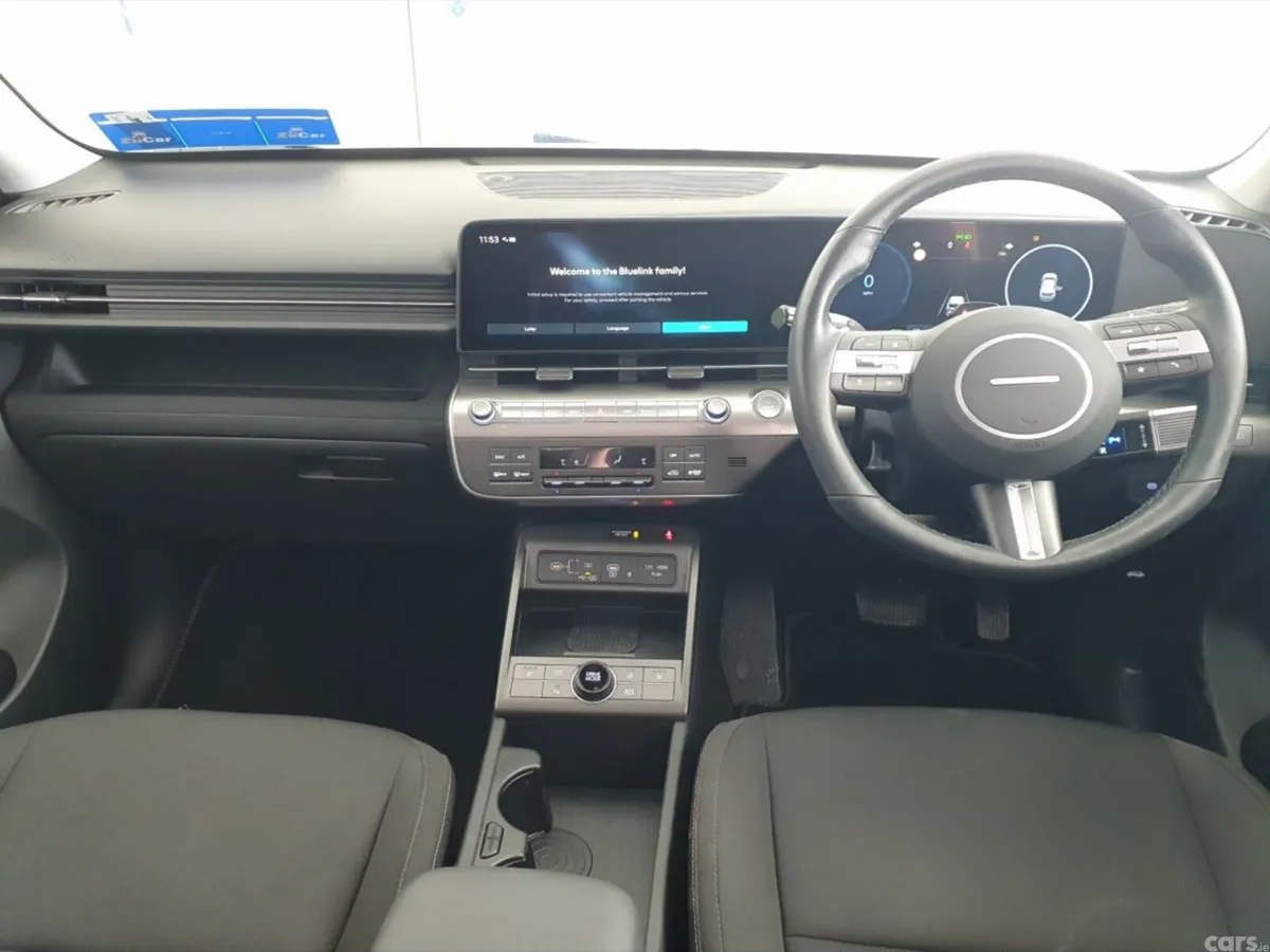Hyundai KONA Hatchback, Electric, 2024, Silver