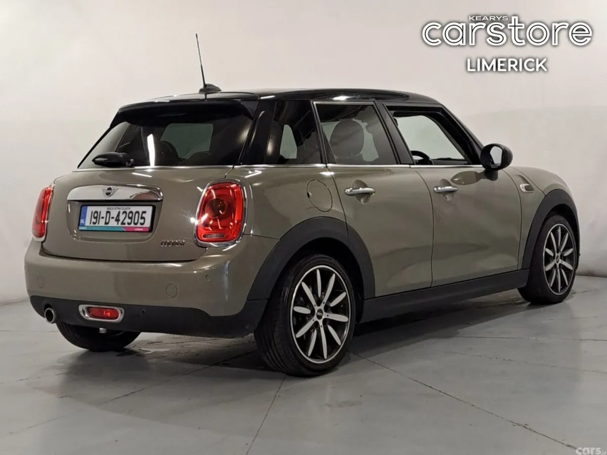 Mini Cooper Hatchback, Petrol, 2019, Grey