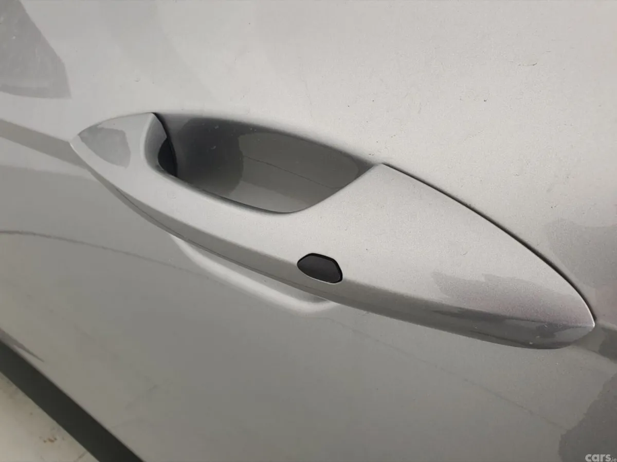 Hyundai KONA Hatchback, Electric, 2024, Silver