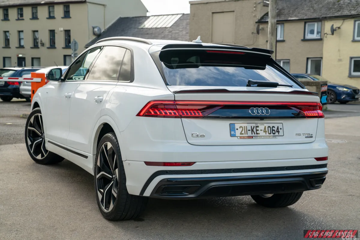 Audi Q8 Estate, Petrol Plug-in Hybrid, 2021, White