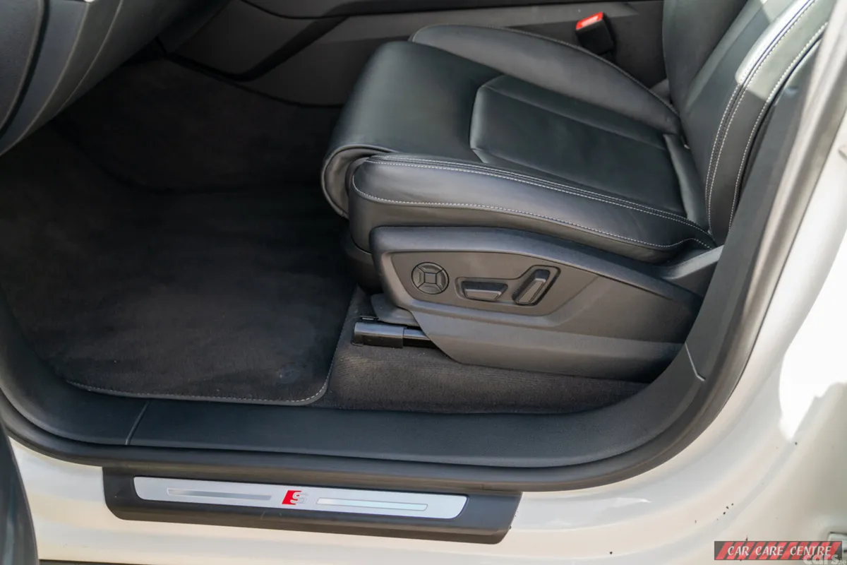 Audi Q8 Estate, Petrol Plug-in Hybrid, 2021, White