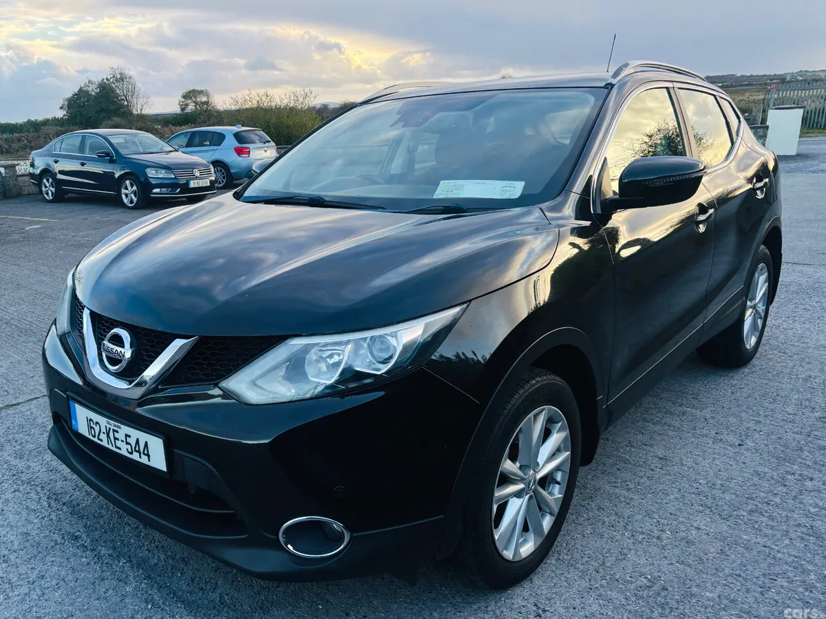 Nissan Qashqai Hatchback, Petrol, 2016, Black