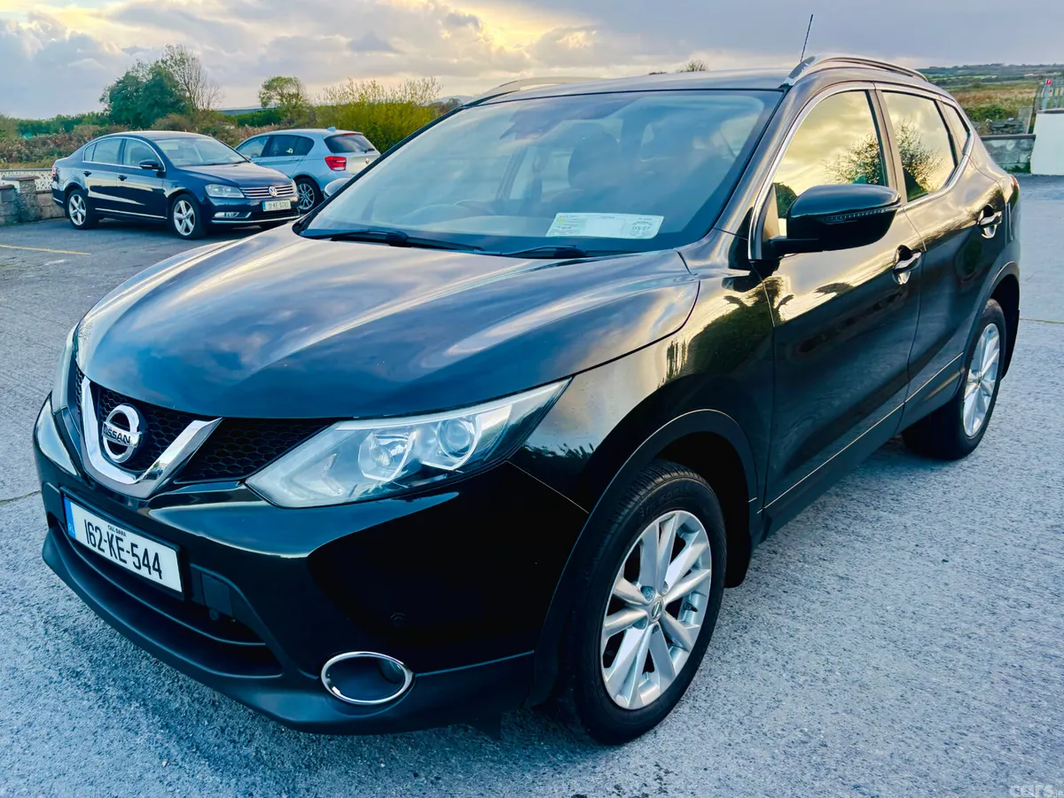 Nissan Qashqai Hatchback, Petrol, 2016, Black