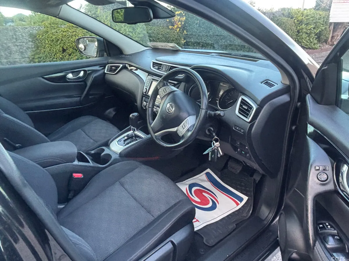 Nissan Qashqai Hatchback, Petrol, 2016, Black
