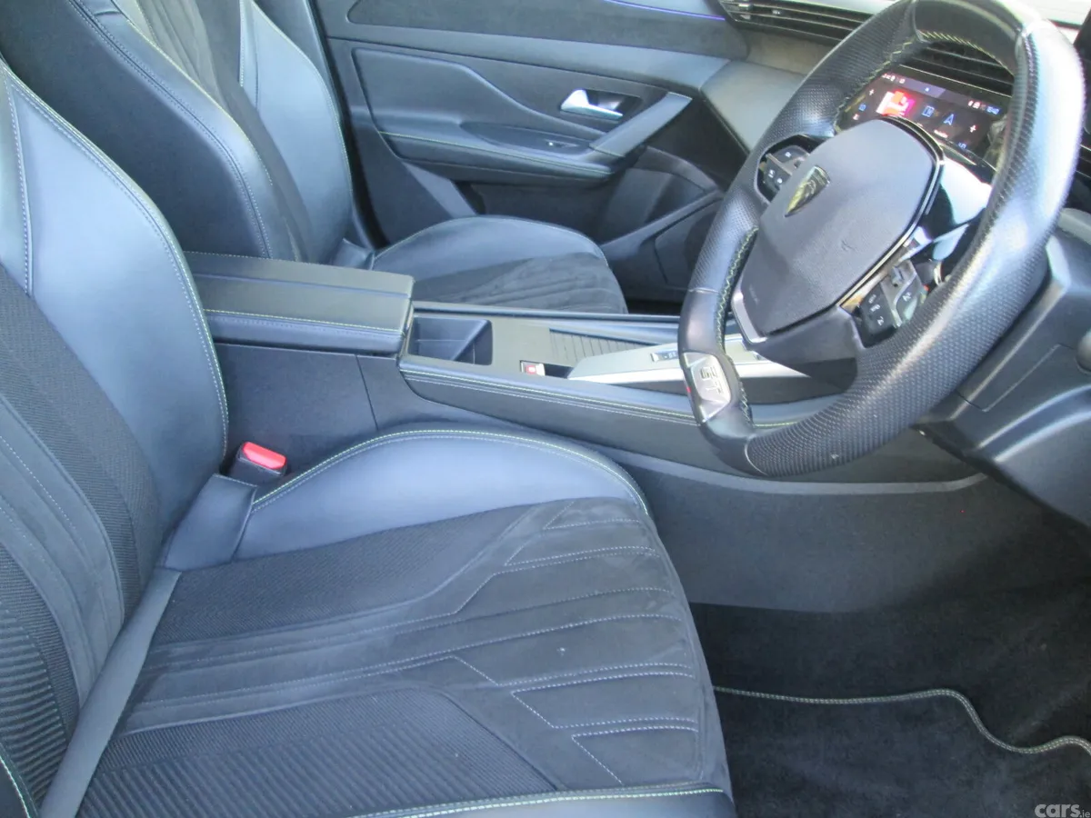 Peugeot 408 Hatchback, Petrol, 2024, Grey