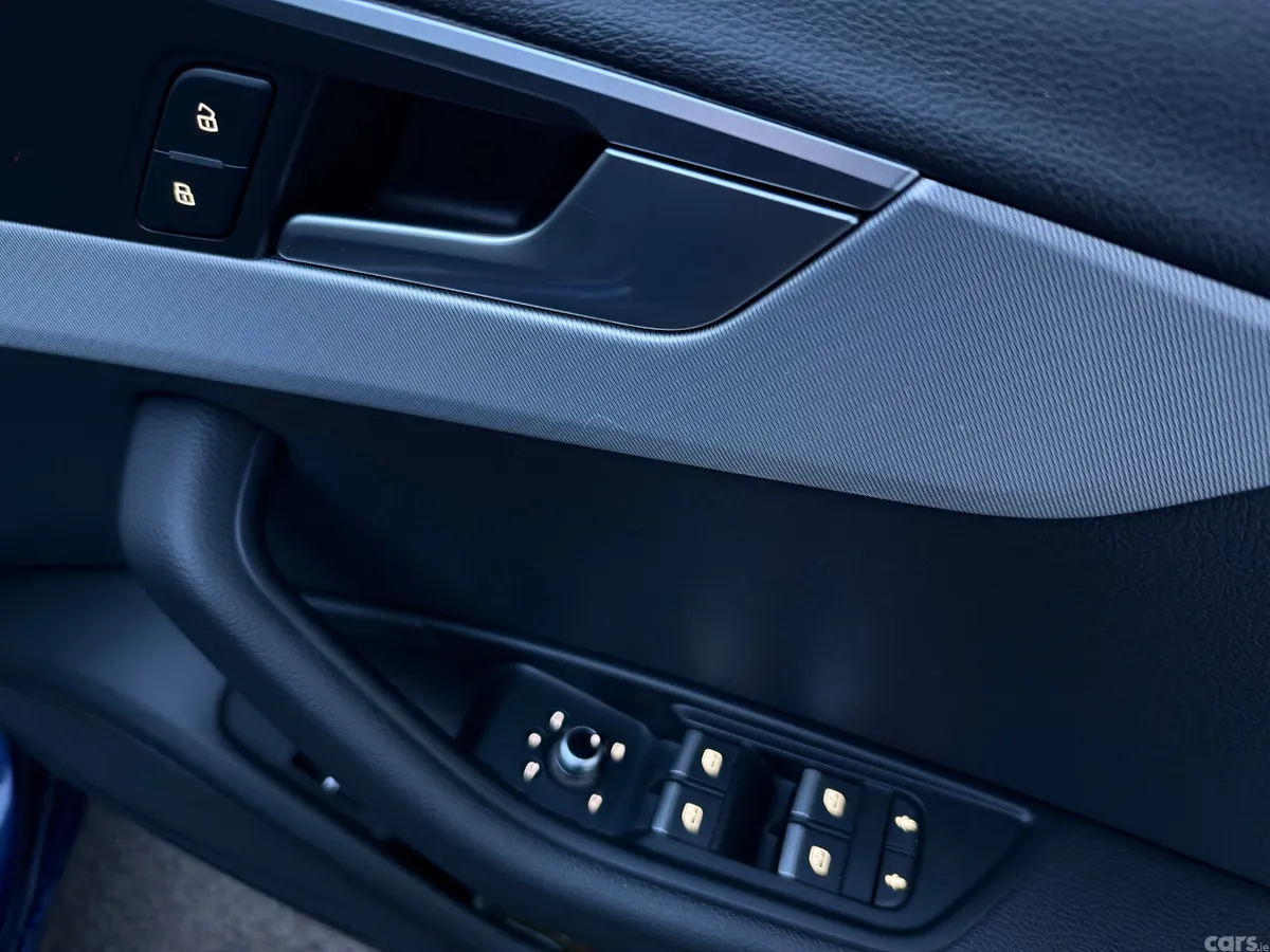 Audi A4 Saloon, Diesel, 2019, Blue