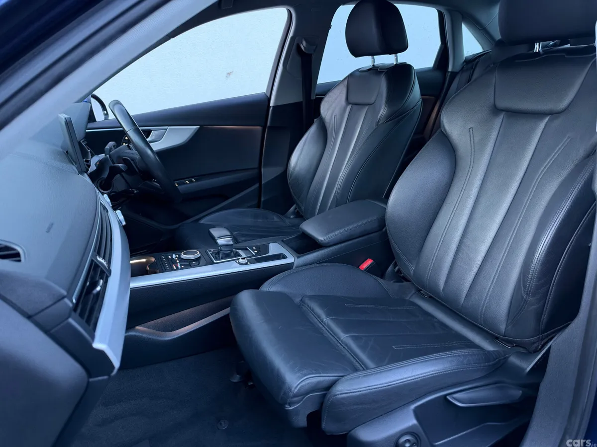 Audi A4 Saloon, Diesel, 2019, Blue
