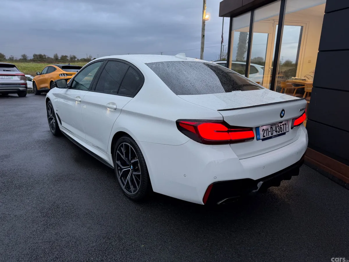 BMW 5-Series Saloon, Petrol Plug-in Hybrid, 2021, White