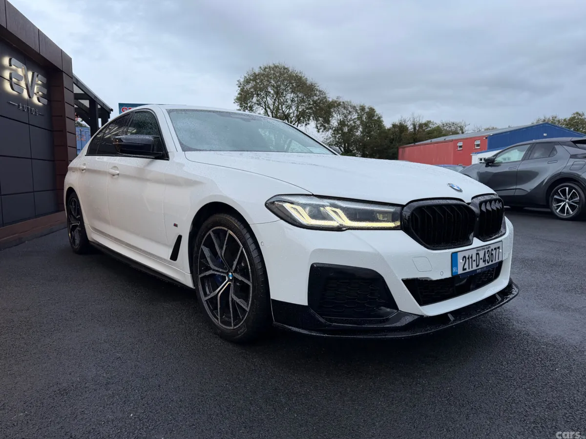 BMW 5-Series Saloon, Petrol Plug-in Hybrid, 2021, White