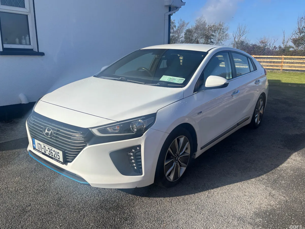 Hyundai IONIQ Hatchback, Petrol Hybrid, 2017, White