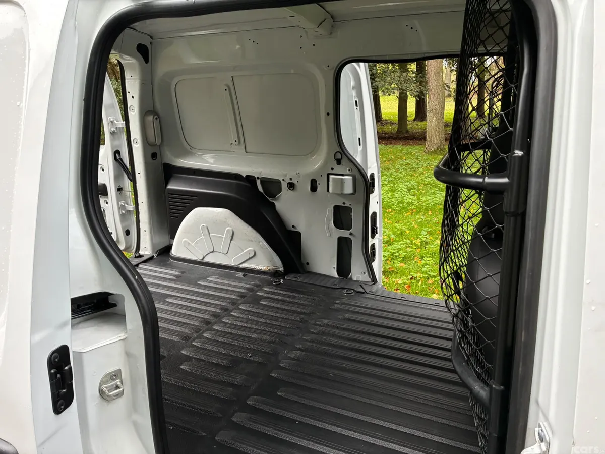 Renault Kangoo MPV, Electric, 2020, White