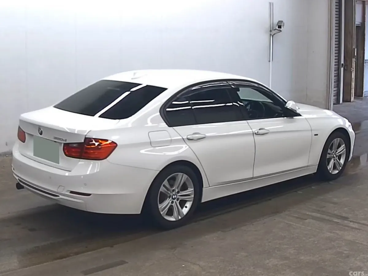 BMW 3-Series Saloon, Diesel, 2015, White