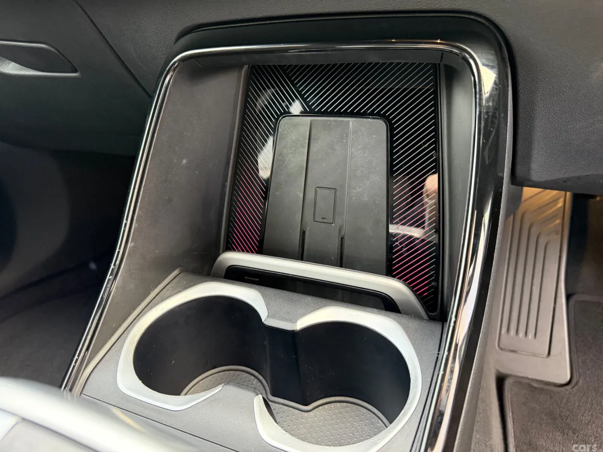 BMW iX1 Hatchback, Electric, 2023, White
