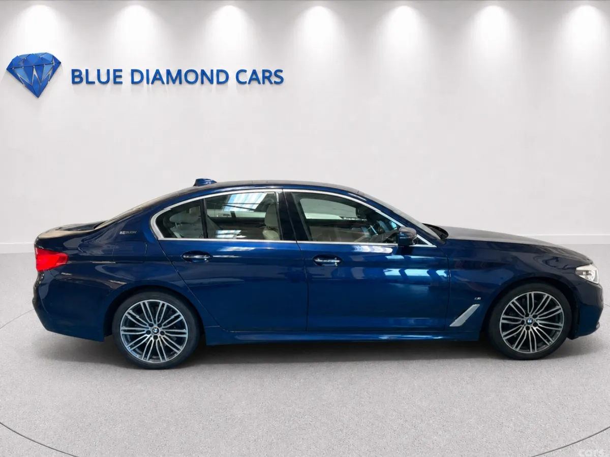 BMW 5-Series Saloon, Petrol Plug-in Hybrid, 2018, Blue