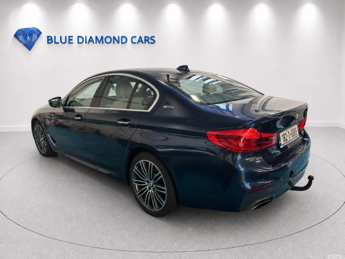 BMW 5-Series Saloon, Petrol Plug-in Hybrid, 2018, Blue