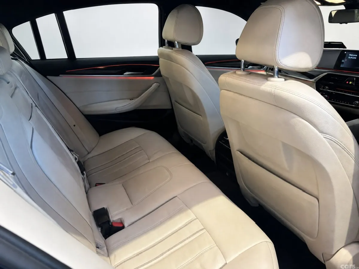 BMW 5-Series Saloon, Petrol Plug-in Hybrid, 2018, Blue