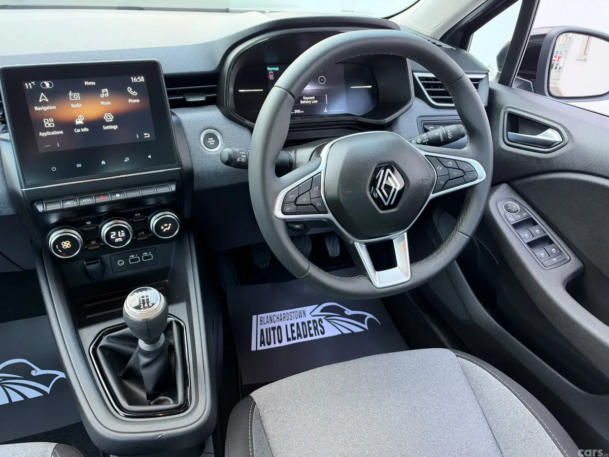 Renault Clio Hatchback, Petrol, 2024, Grey