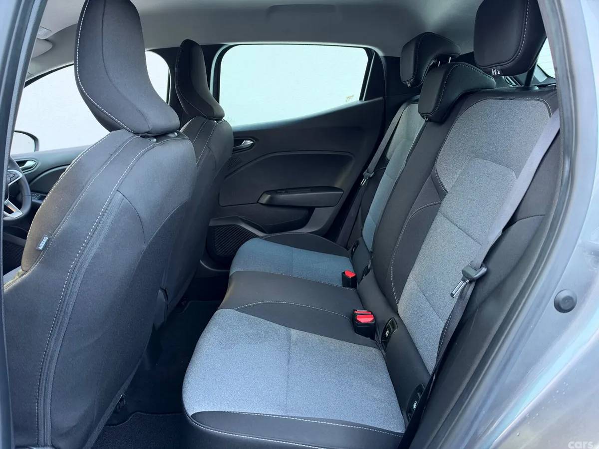 Renault Clio Hatchback, Petrol, 2024, Grey