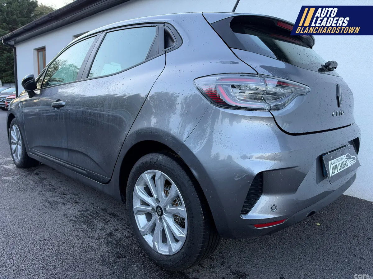 Renault Clio Hatchback, Petrol, 2024, Grey