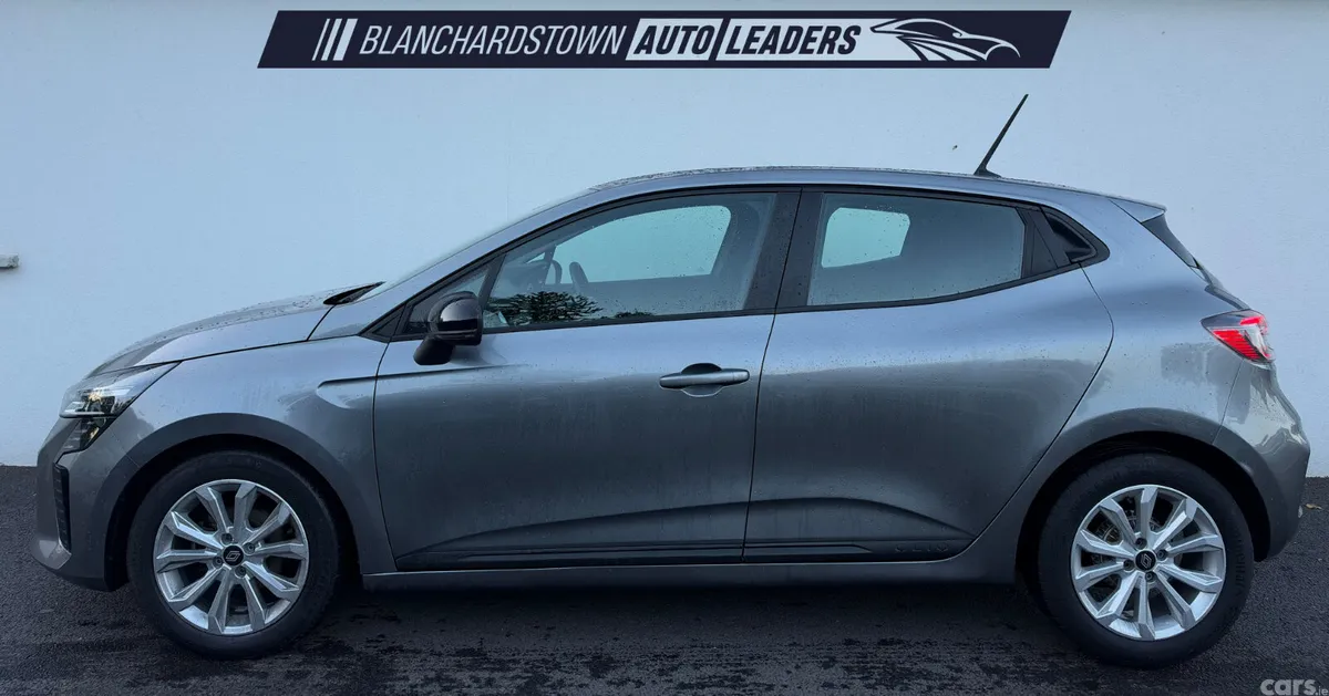 Renault Clio Hatchback, Petrol, 2024, Grey