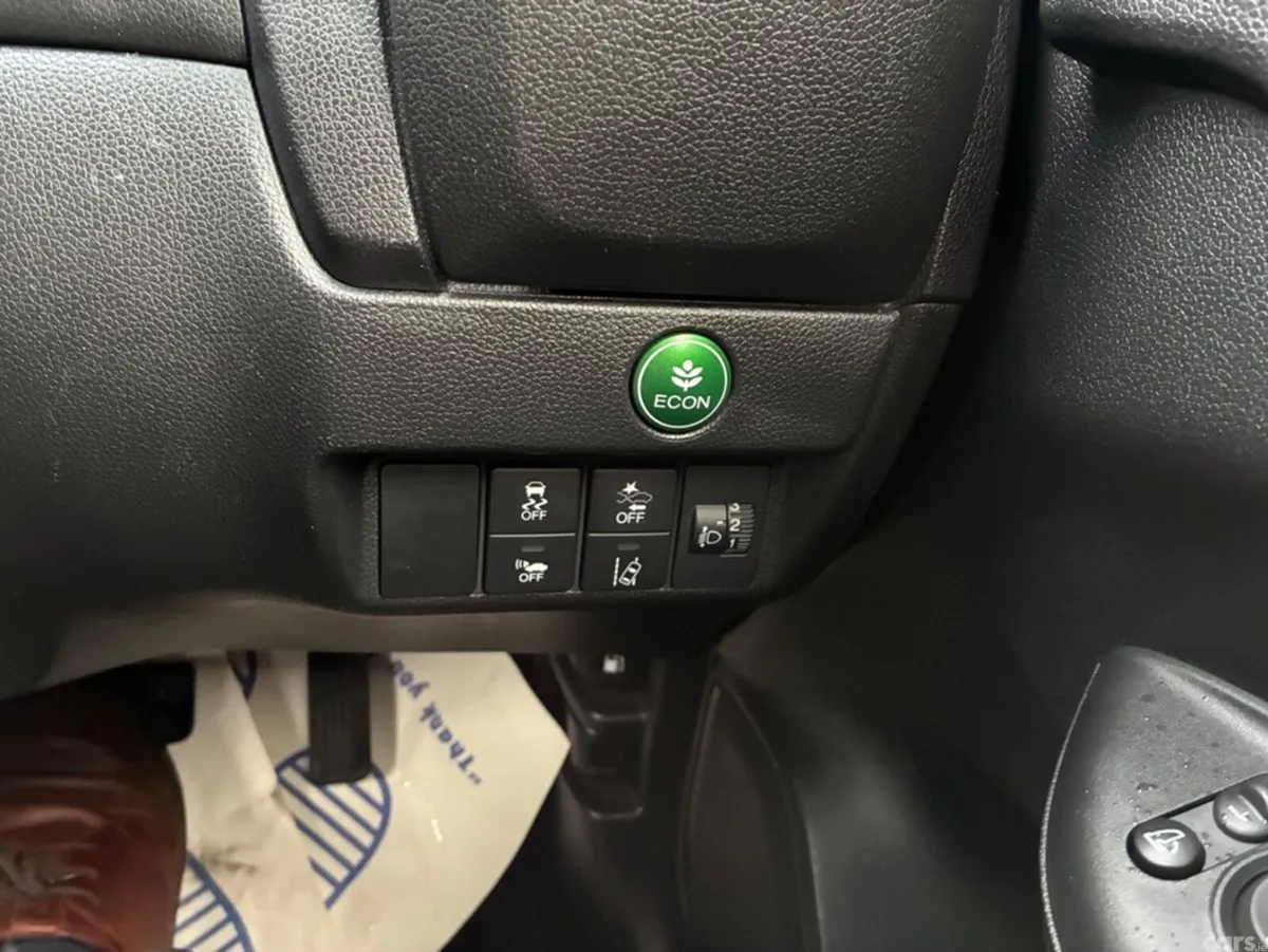 Honda Fit Hatchback, Petrol Hybrid, 2018, Silver