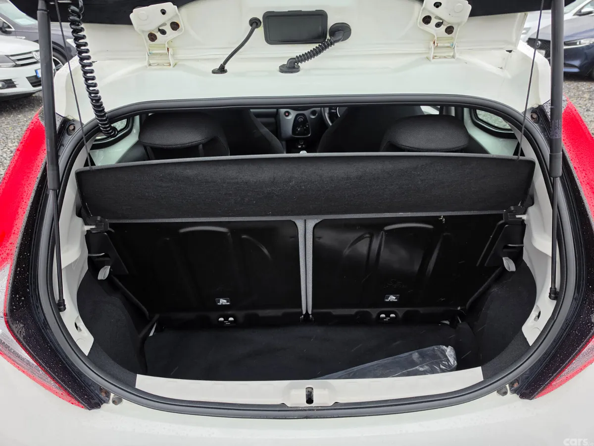 Toyota Aygo Hatchback, Petrol, 2019, White