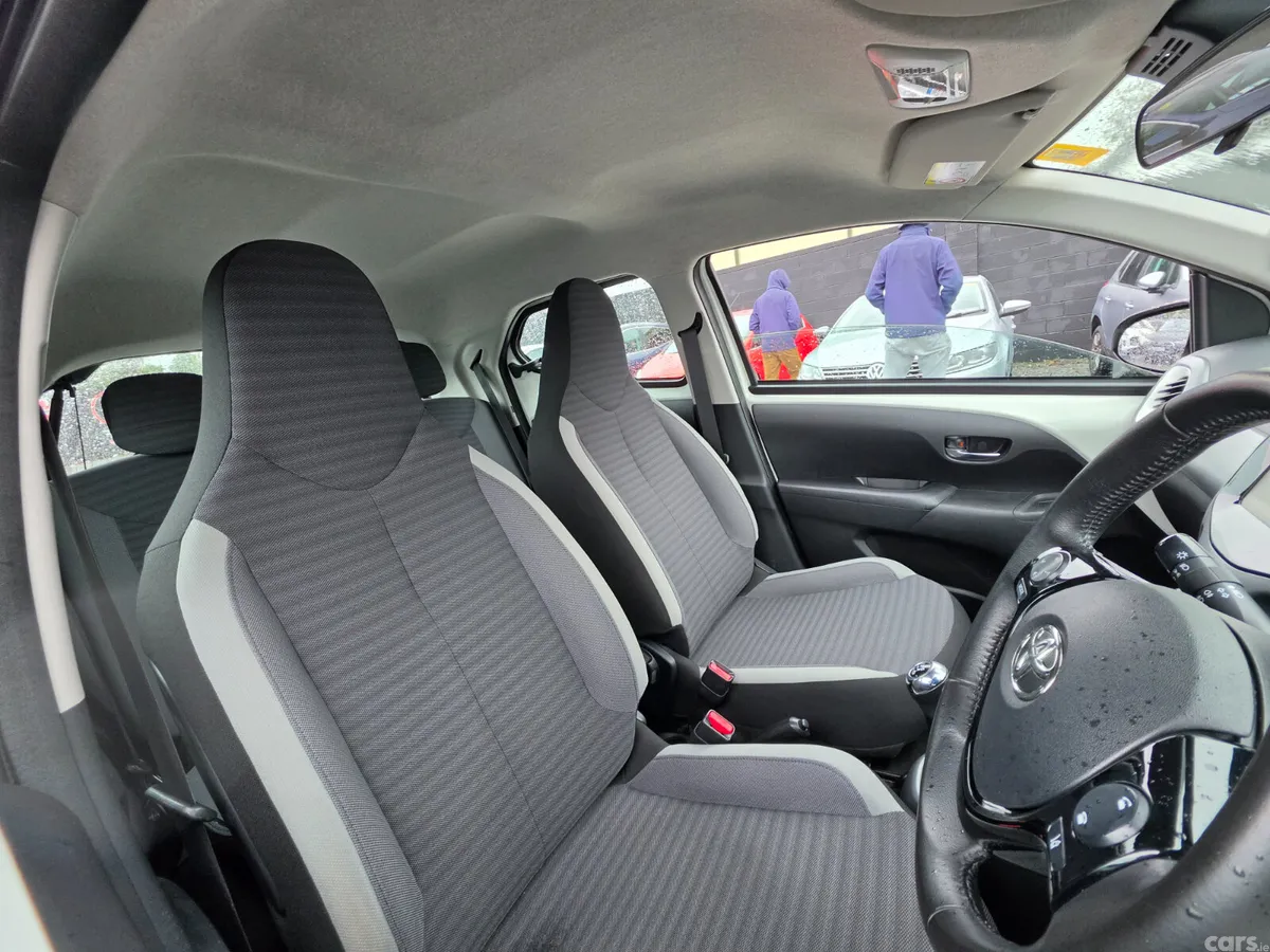 Toyota Aygo Hatchback, Petrol, 2019, White