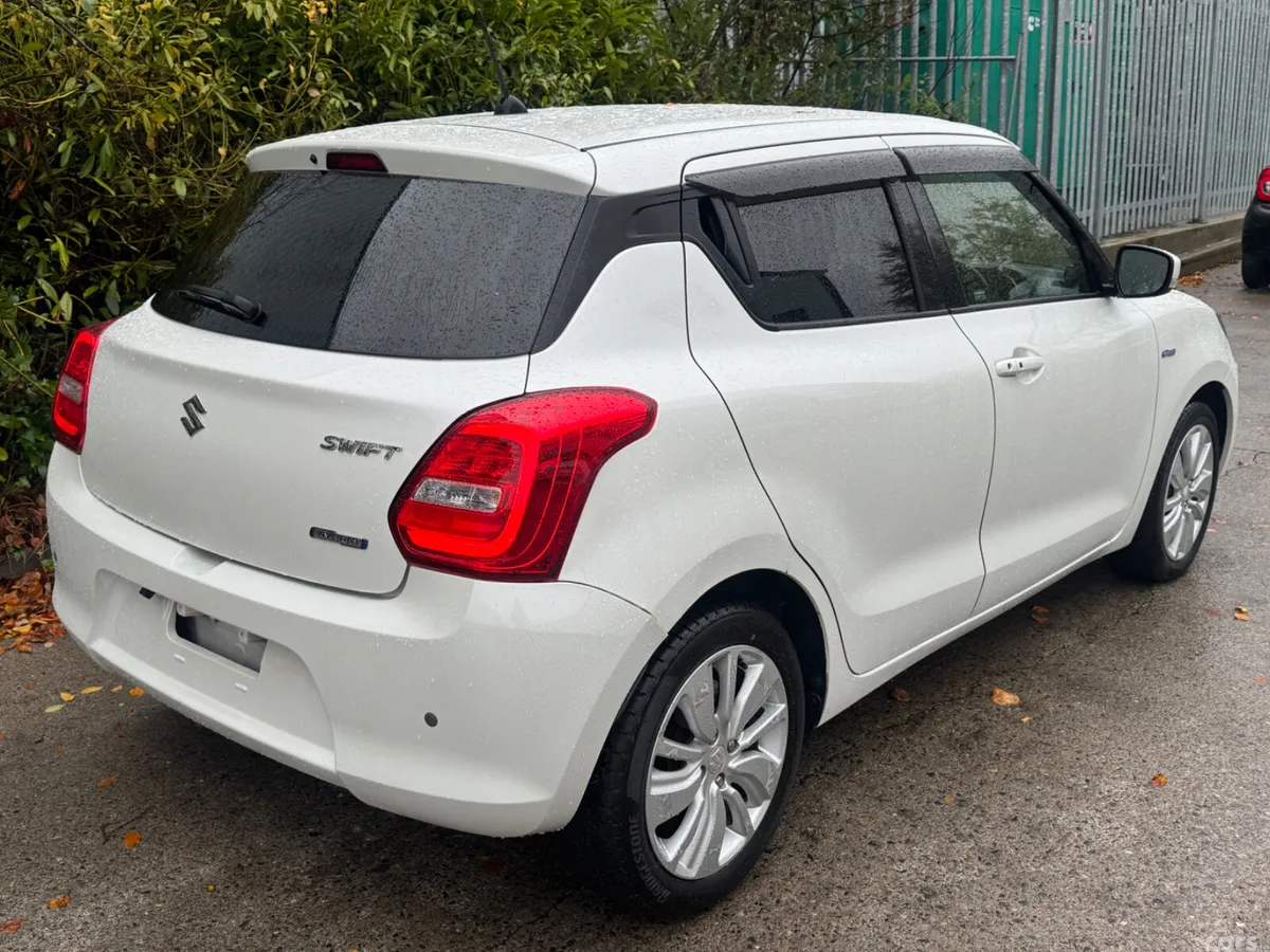 Suzuki Swift Hatchback, Petrol Hybrid, 2018, White