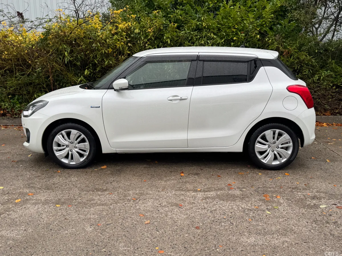 Suzuki Swift Hatchback, Petrol Hybrid, 2018, White