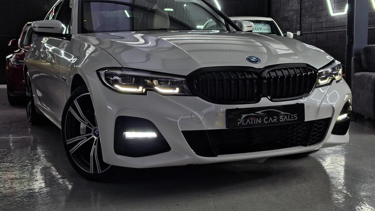 BMW 3-Series Saloon, Petrol Plug-in Hybrid, 2021, White
