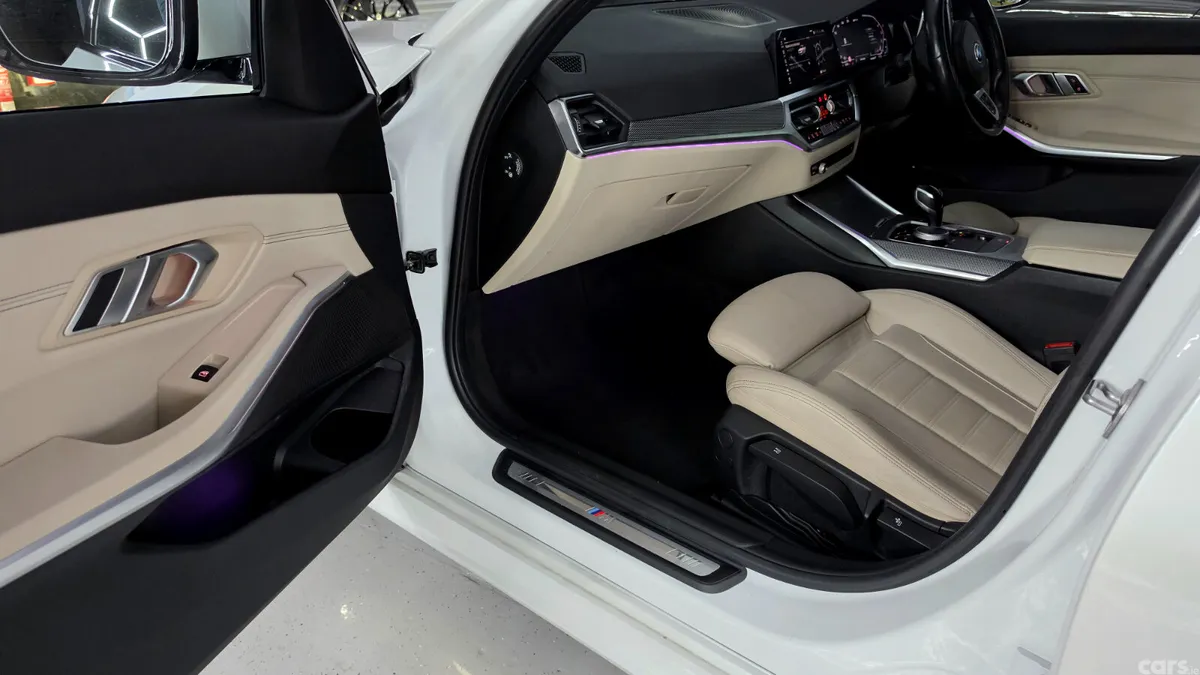 BMW 3-Series Saloon, Petrol Plug-in Hybrid, 2021, White