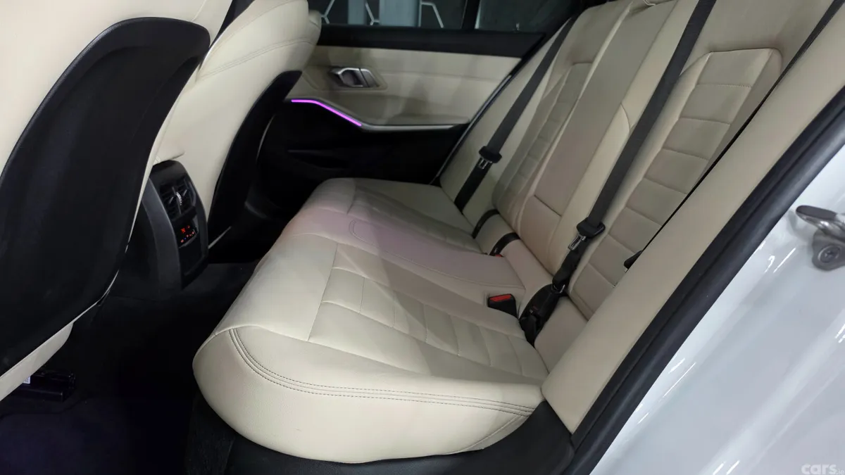 BMW 3-Series Saloon, Petrol Plug-in Hybrid, 2021, White
