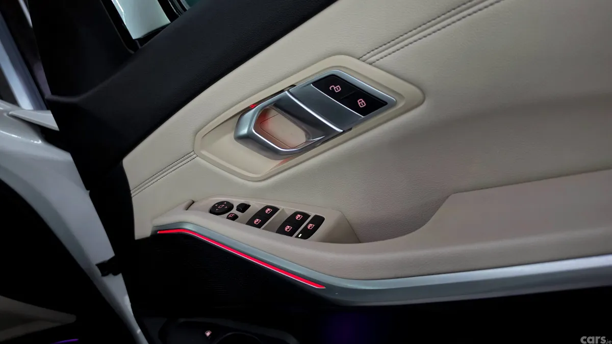 BMW 3-Series Saloon, Petrol Plug-in Hybrid, 2021, White