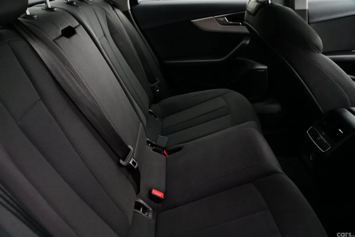 Audi A4 Saloon, Petrol, 2017, Grey