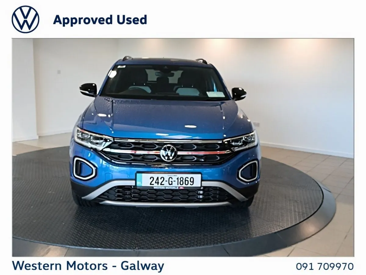 Volkswagen T-Roc SUV, Petrol, 2024, Blue