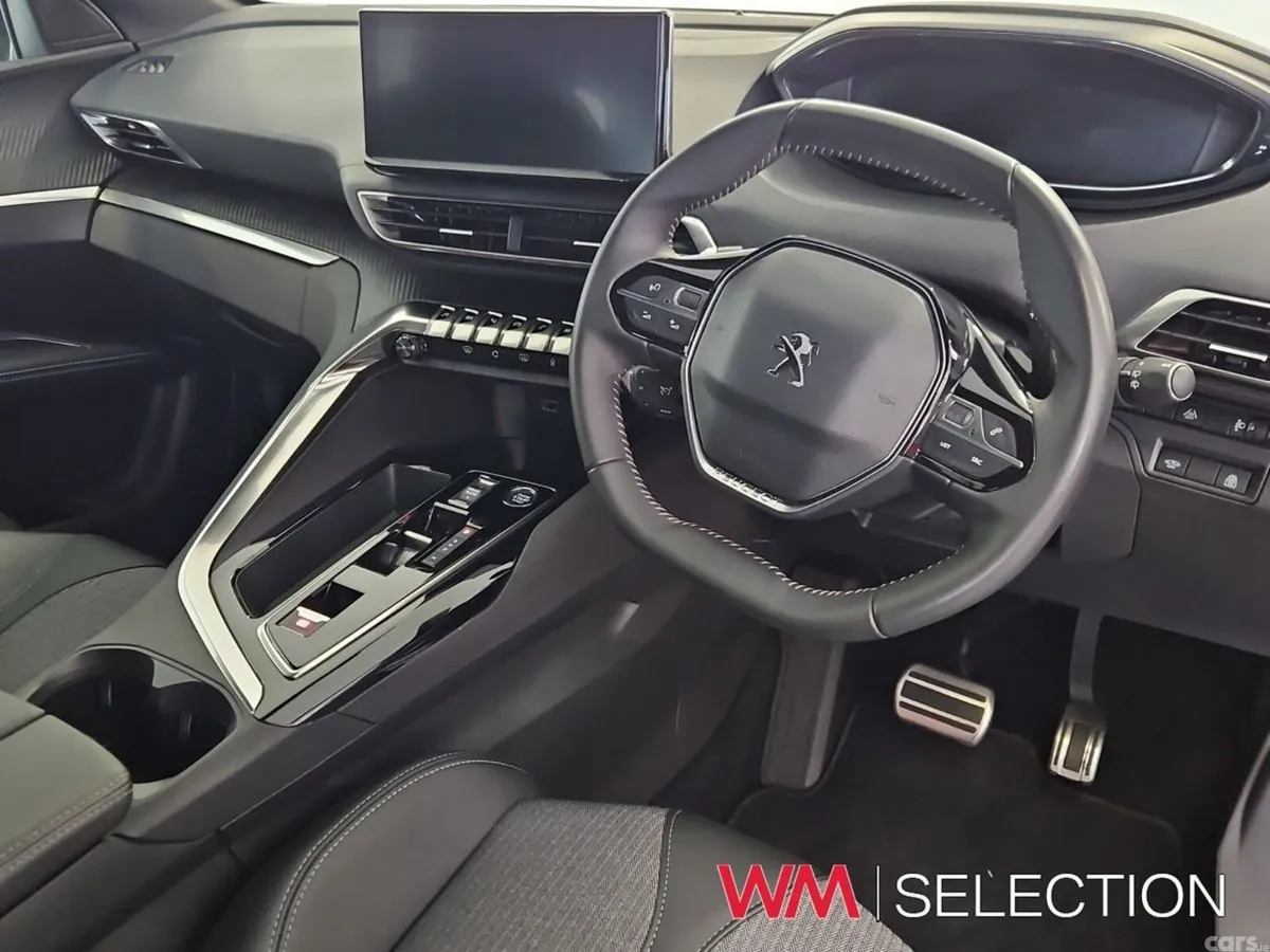 Peugeot 5008 MPV, Diesel, 2025, Grey