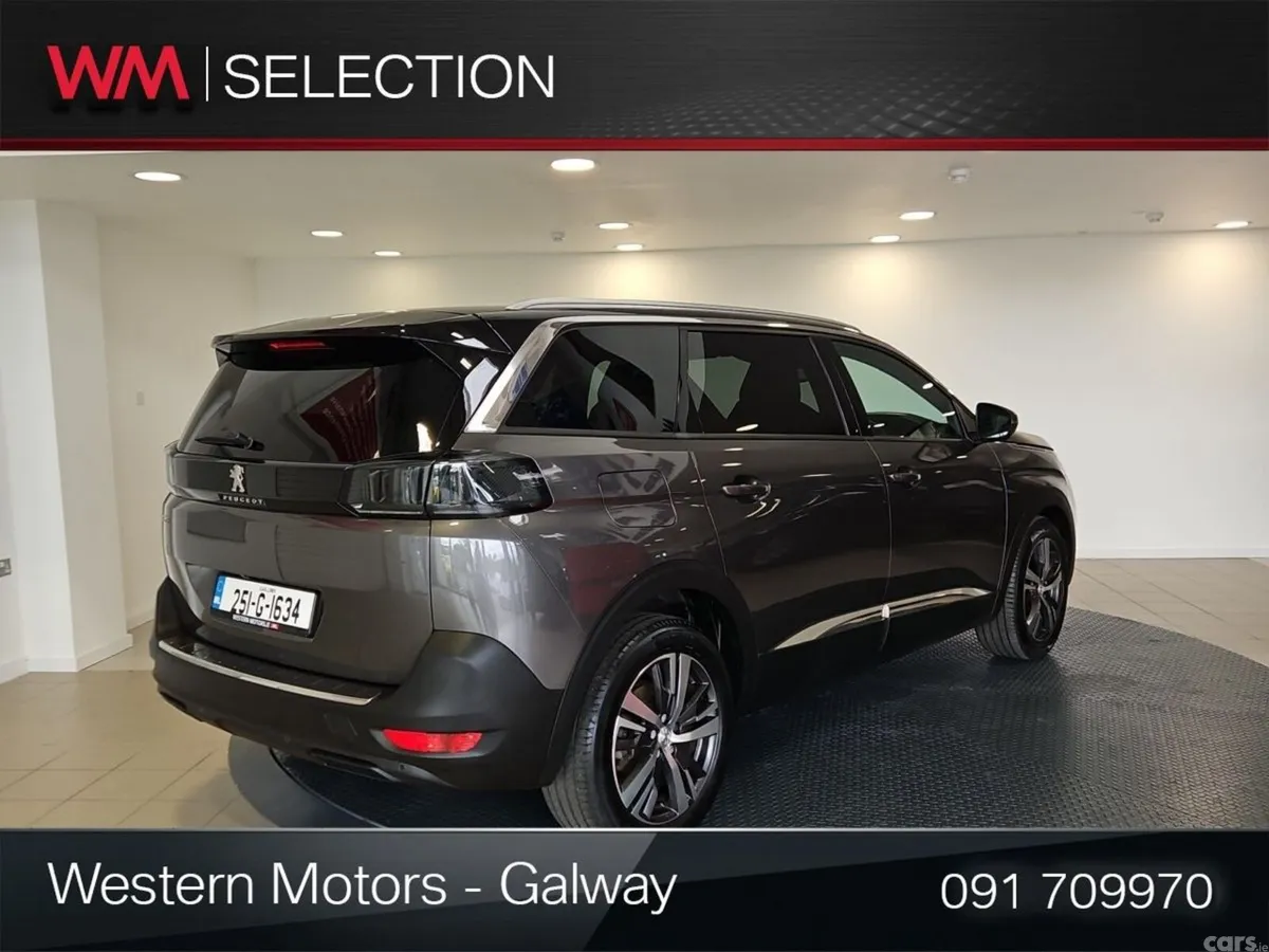 Peugeot 5008 MPV, Diesel, 2025, Grey