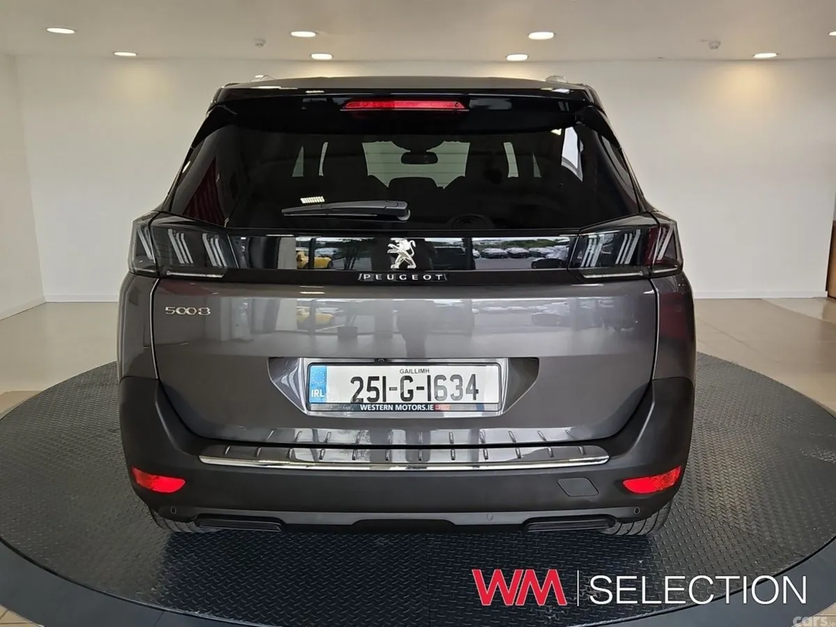 Peugeot 5008 MPV, Diesel, 2025, Grey
