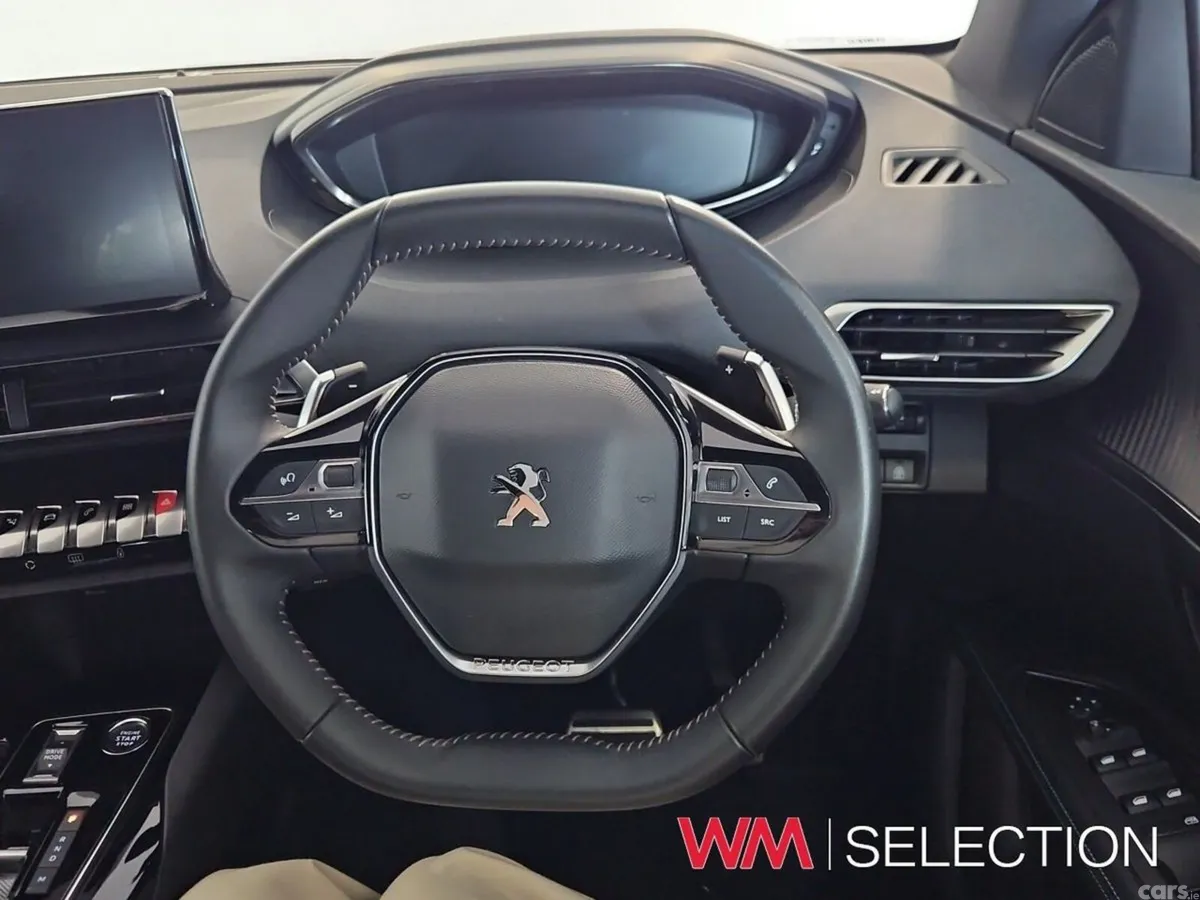 Peugeot 5008 MPV, Diesel, 2025, Grey