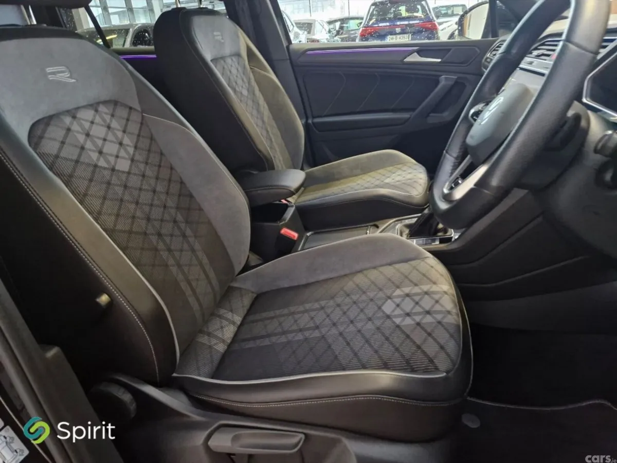 Volkswagen Tiguan SUV, Petrol Plug-in Hybrid, 2024, Black