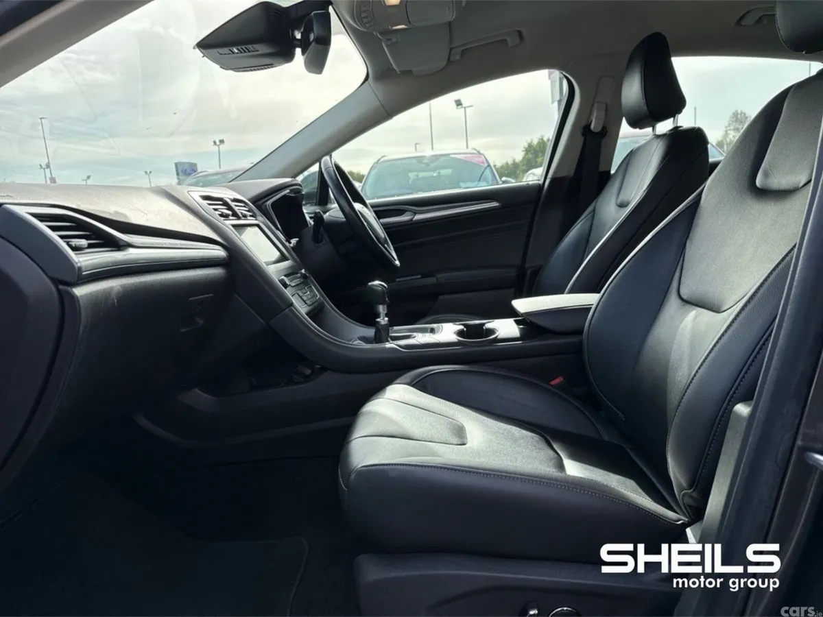Ford Mondeo Hatchback, Diesel, 2018, Grey