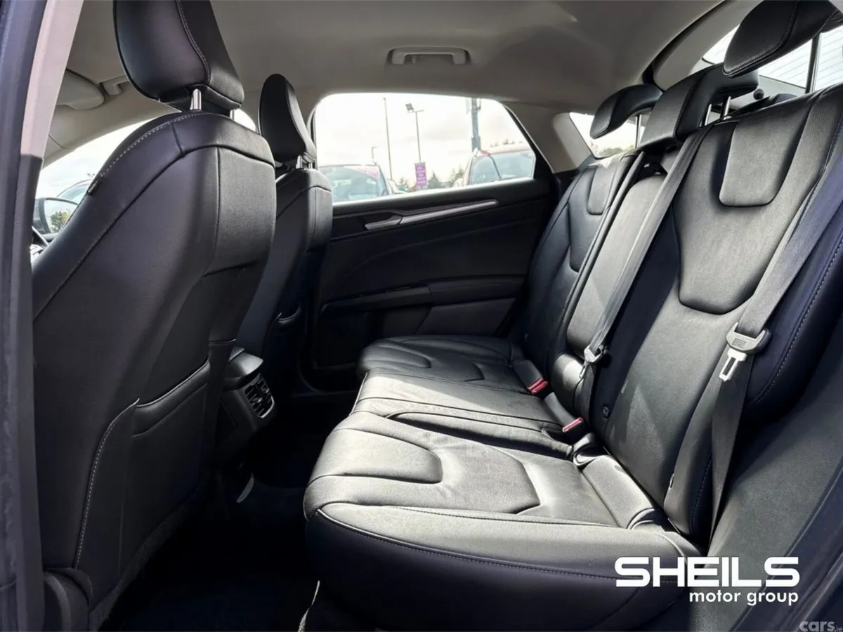 Ford Mondeo Hatchback, Diesel, 2018, Grey