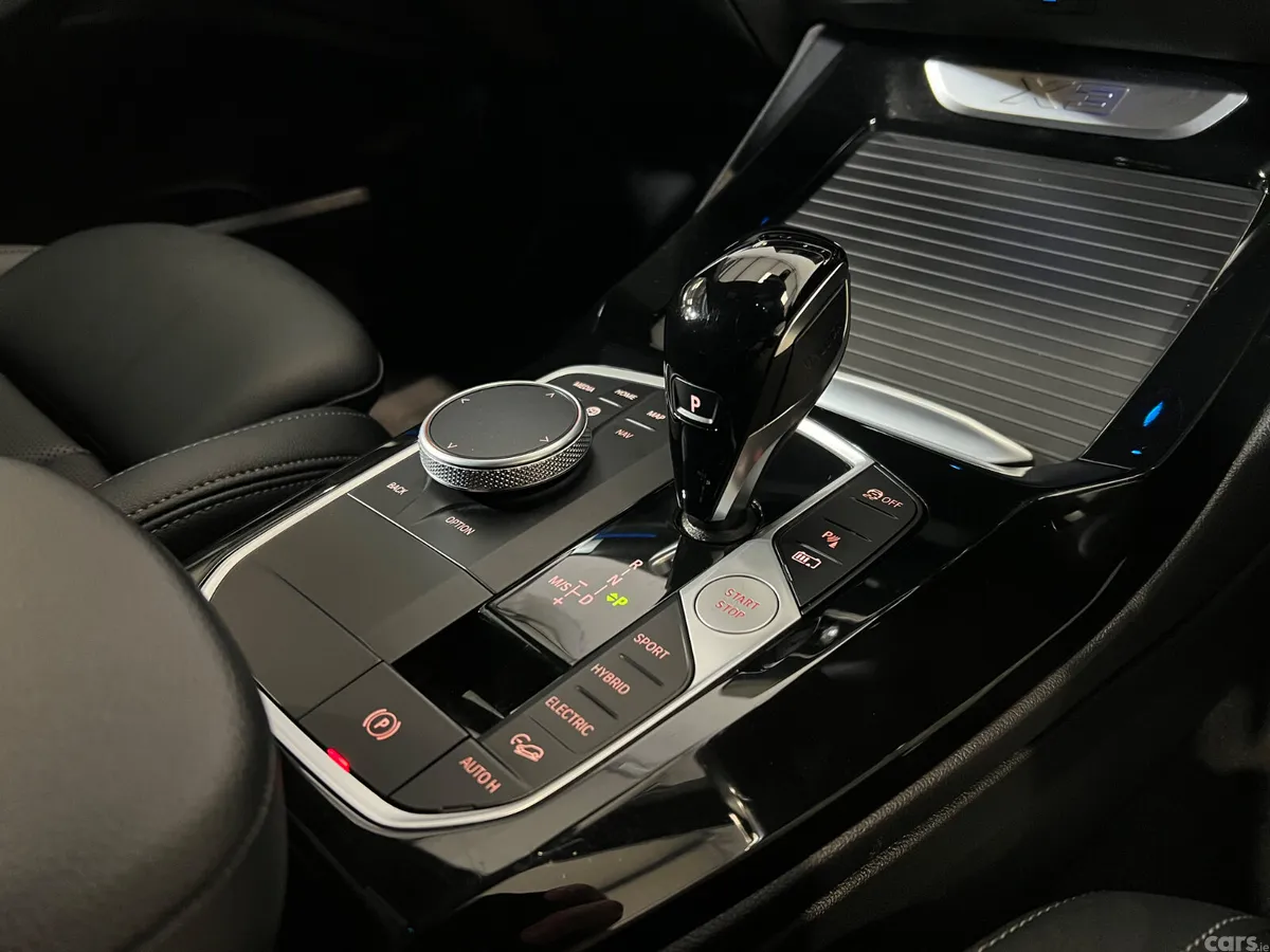 BMW X3 SUV, Petrol Plug-in Hybrid, 2024, Black