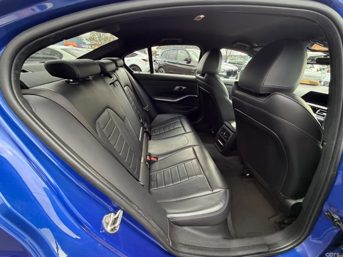 BMW 3-Series Saloon, Petrol Plug-in Hybrid, 2021, Blue