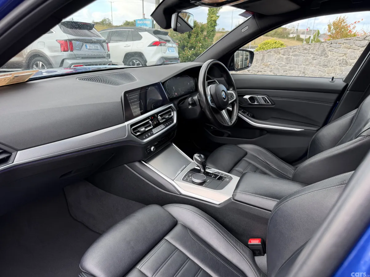 BMW 3-Series Saloon, Petrol Plug-in Hybrid, 2021, Blue