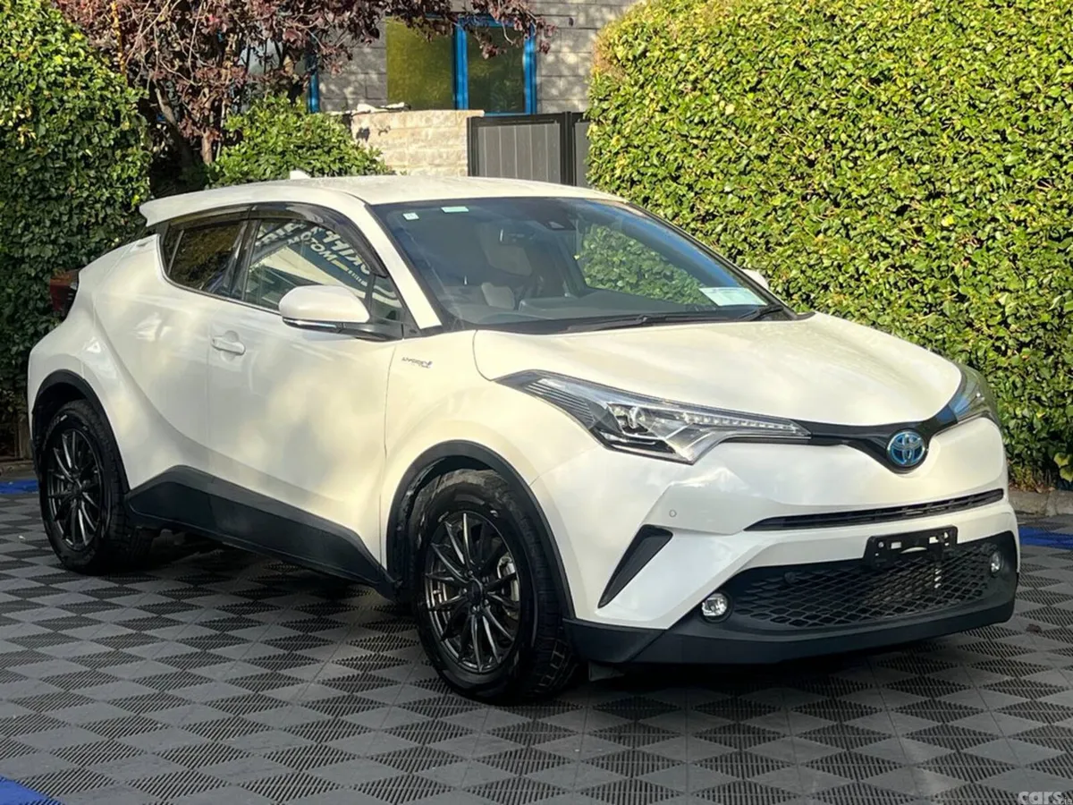 Toyota C-HR SUV, Petrol Hybrid, 2018, White