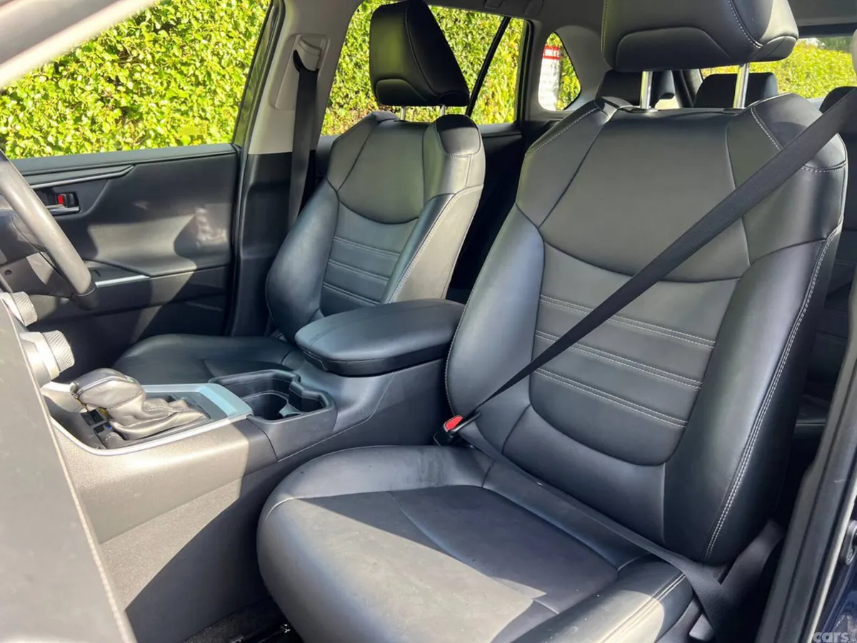 Toyota RAV4 Estate, Petrol Hybrid, 2021, Blue